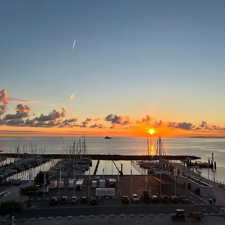 Auszeit Mit Panorama Wasserblick